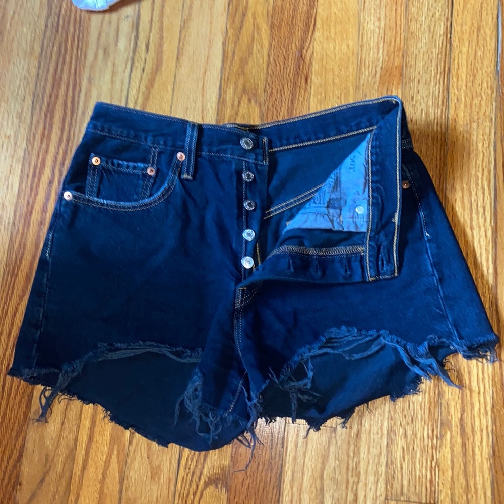 Dark wash (navy) Levi high rise shorts